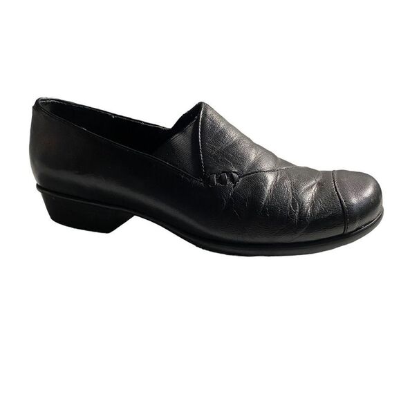 Munro Black Loafers Size 7 - Picture 1 of 8